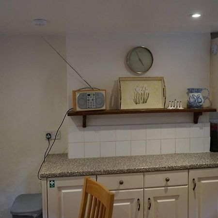 Villa Stunning Historic 2-Bed House in Shaftesbury Exterior foto