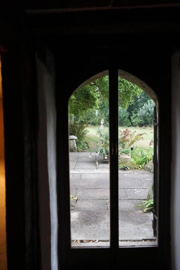 Villa Stunning Historic 2-Bed House in Shaftesbury Exterior foto