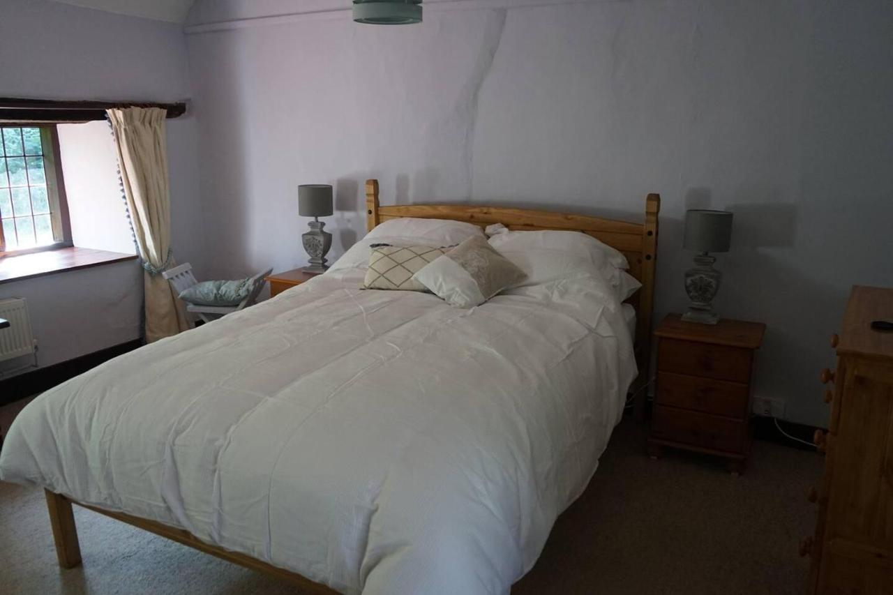 Villa Stunning Historic 2-Bed House in Shaftesbury Exterior foto