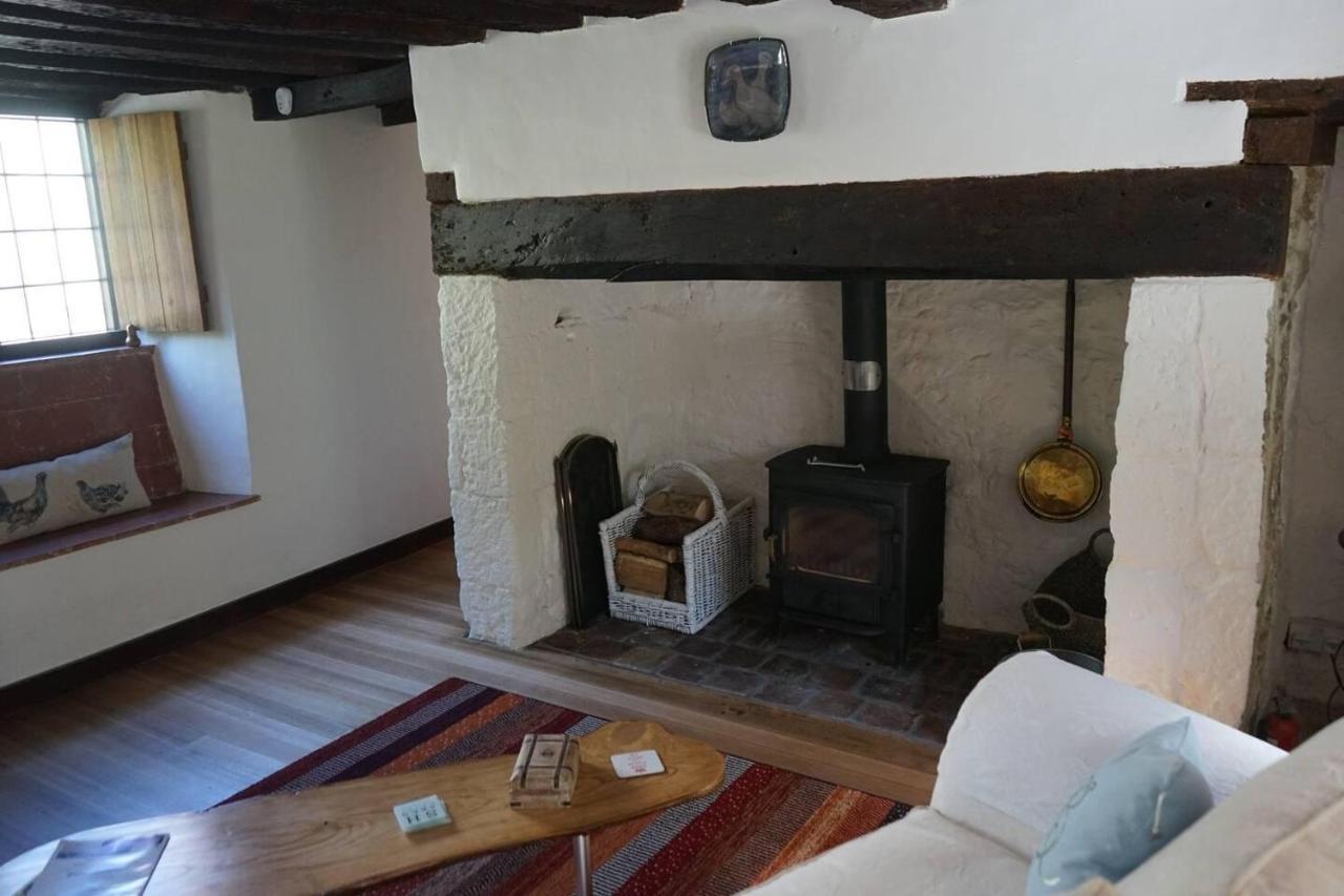 Villa Stunning Historic 2-Bed House in Shaftesbury Exterior foto